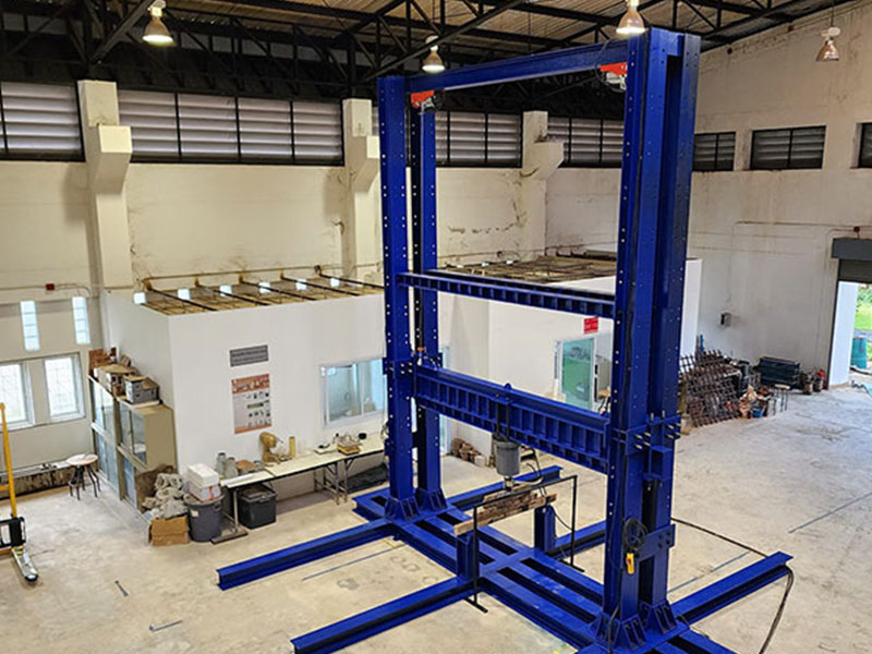 Structural Test Frame 300 kN